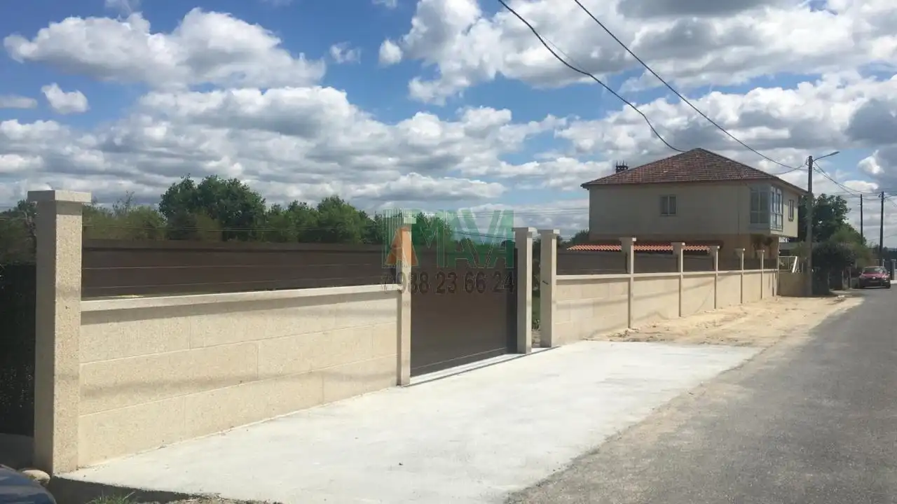 Terreni e lotti in vendita a Amoeiro