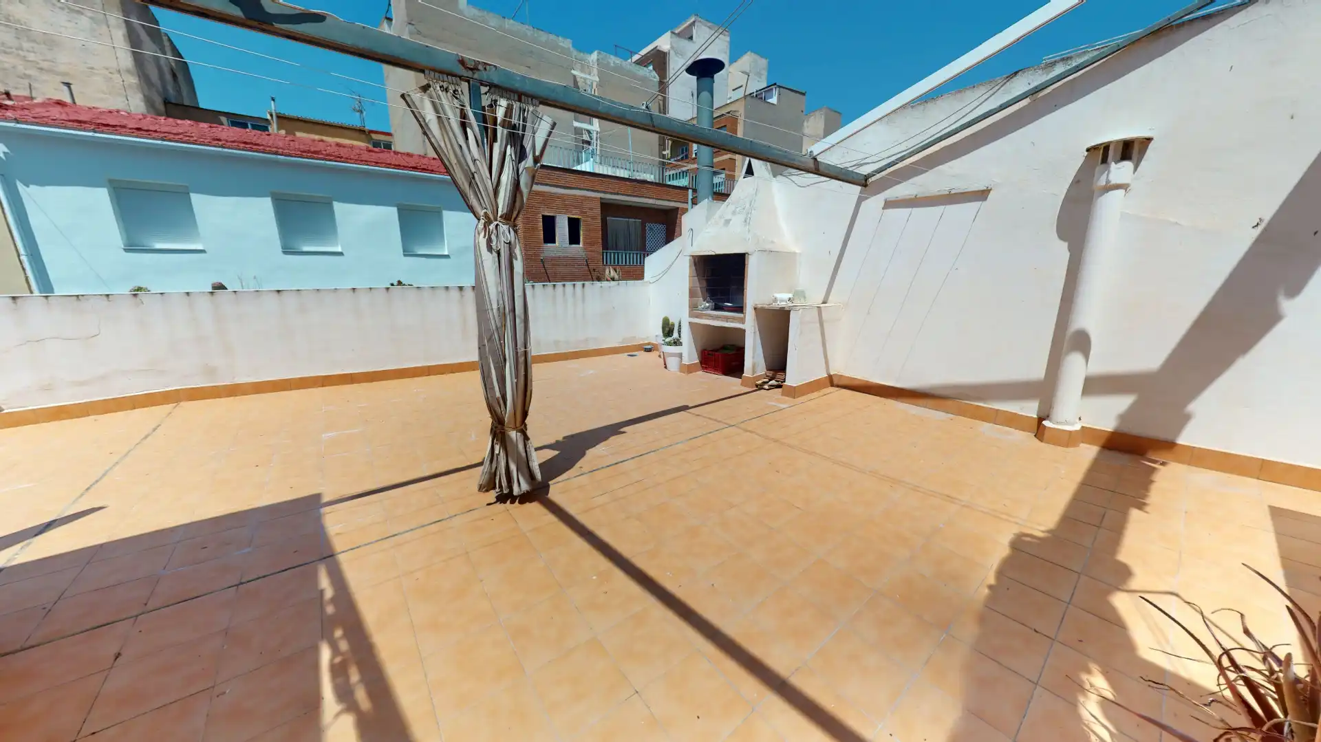 Terrassa de Casa adosada en venda en Elda amb Aire condicionat, Terrassa i Traster