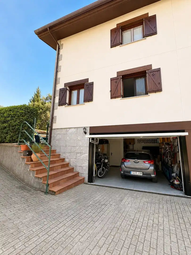 Exterior view of Houses for sale in Asteasu  with Heating, Terrace and Storage room