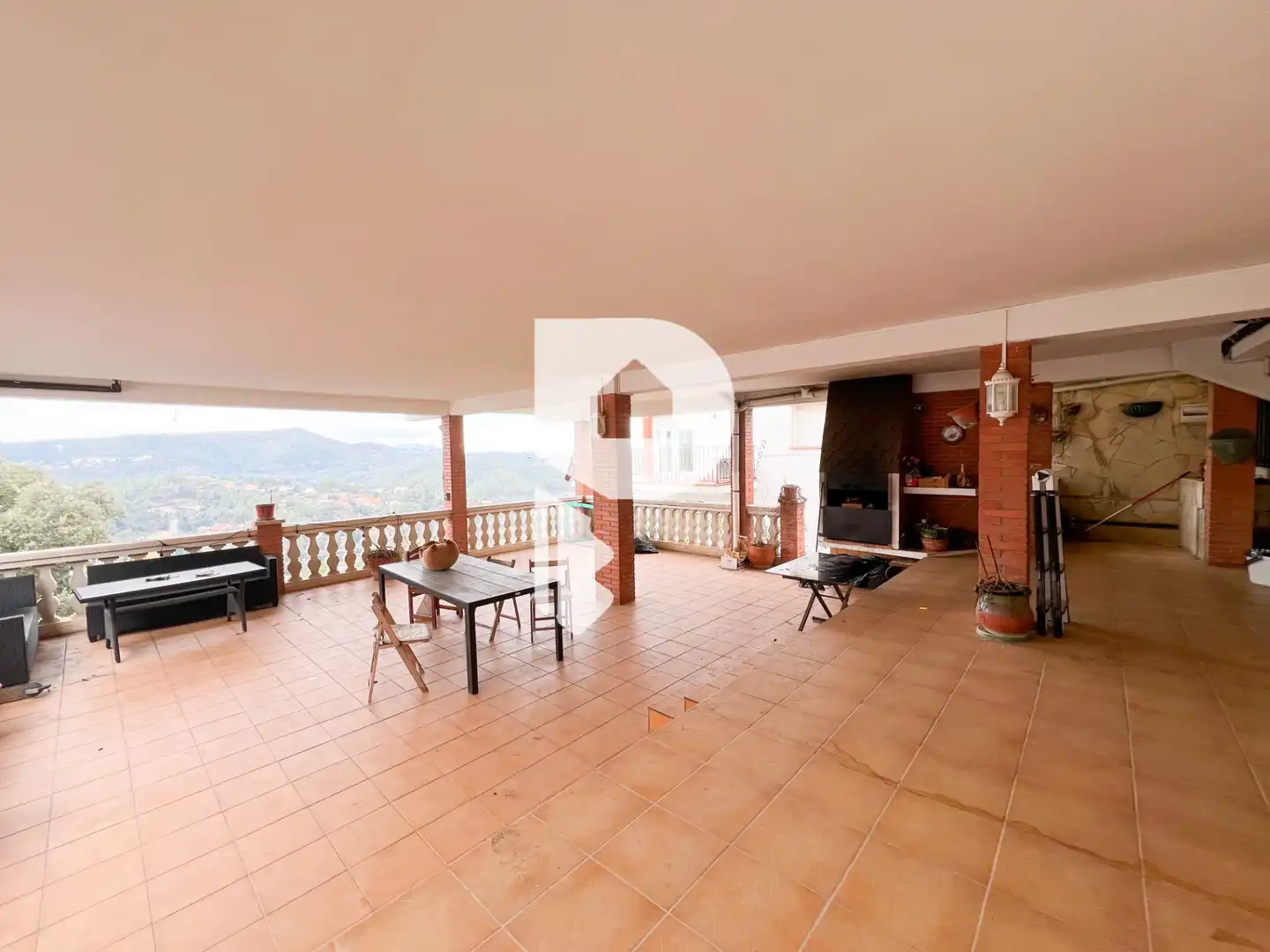 Terrassa de Casa o xalet en venda en Torrelles de Llobregat amb Aire condicionat, Calefacció i Jardí privat