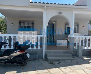 Vista exterior de Casa o xalet en venda en Zalamea de la Serena amb Aire condicionat i Piscina