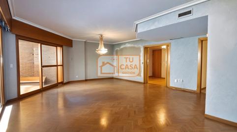 Foto 2 de Piso en venta en Calle Gil Cordero, Centro, Cáceres