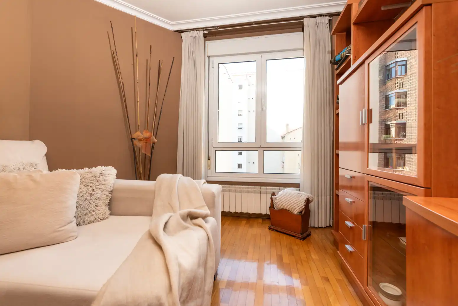 Habitación de Piso en venta en Oviedo  con Calefacción, Parquet y Trastero