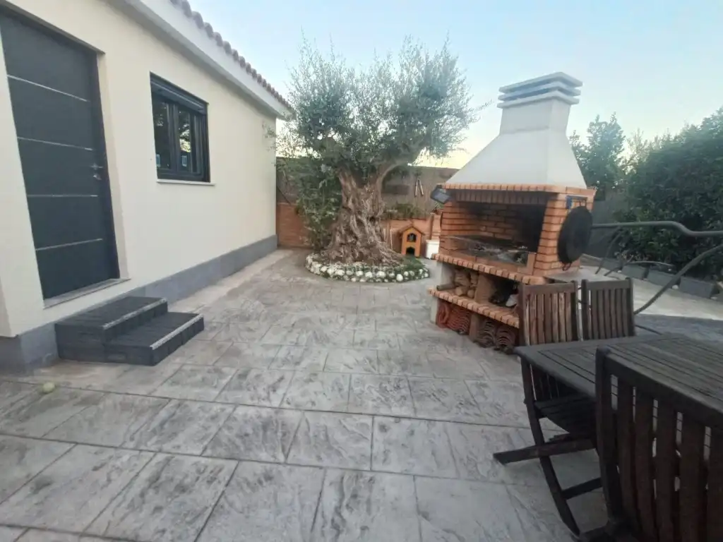 Terrassa de Casa o xalet en venda en Rubí amb Aire condicionat i Piscina