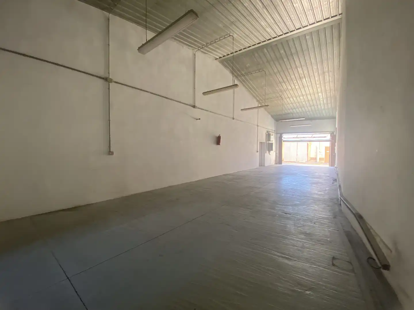 Nave industrial en venta en Villamuriel de Cerrato