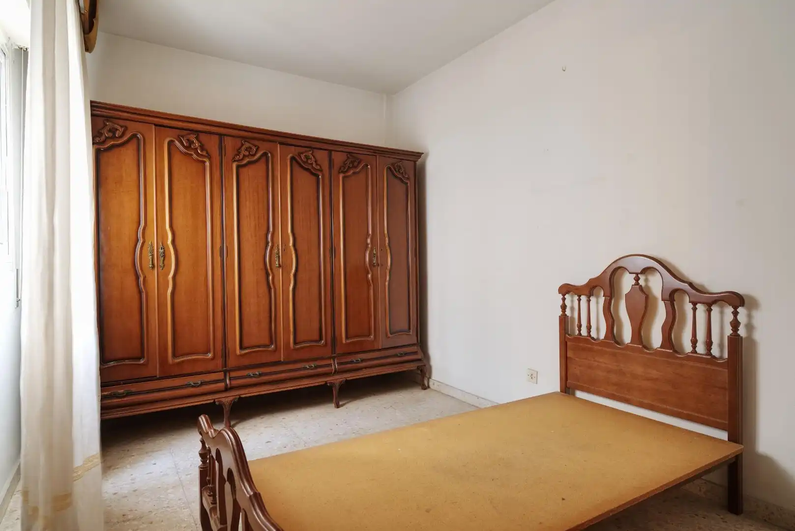 Bedroom of Detached homes for sale in Tomares  with Storage room