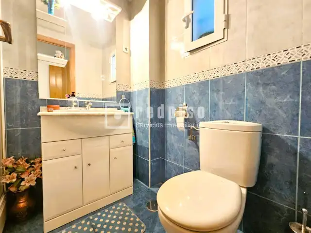 Bathroom of Flat for sale in Parla