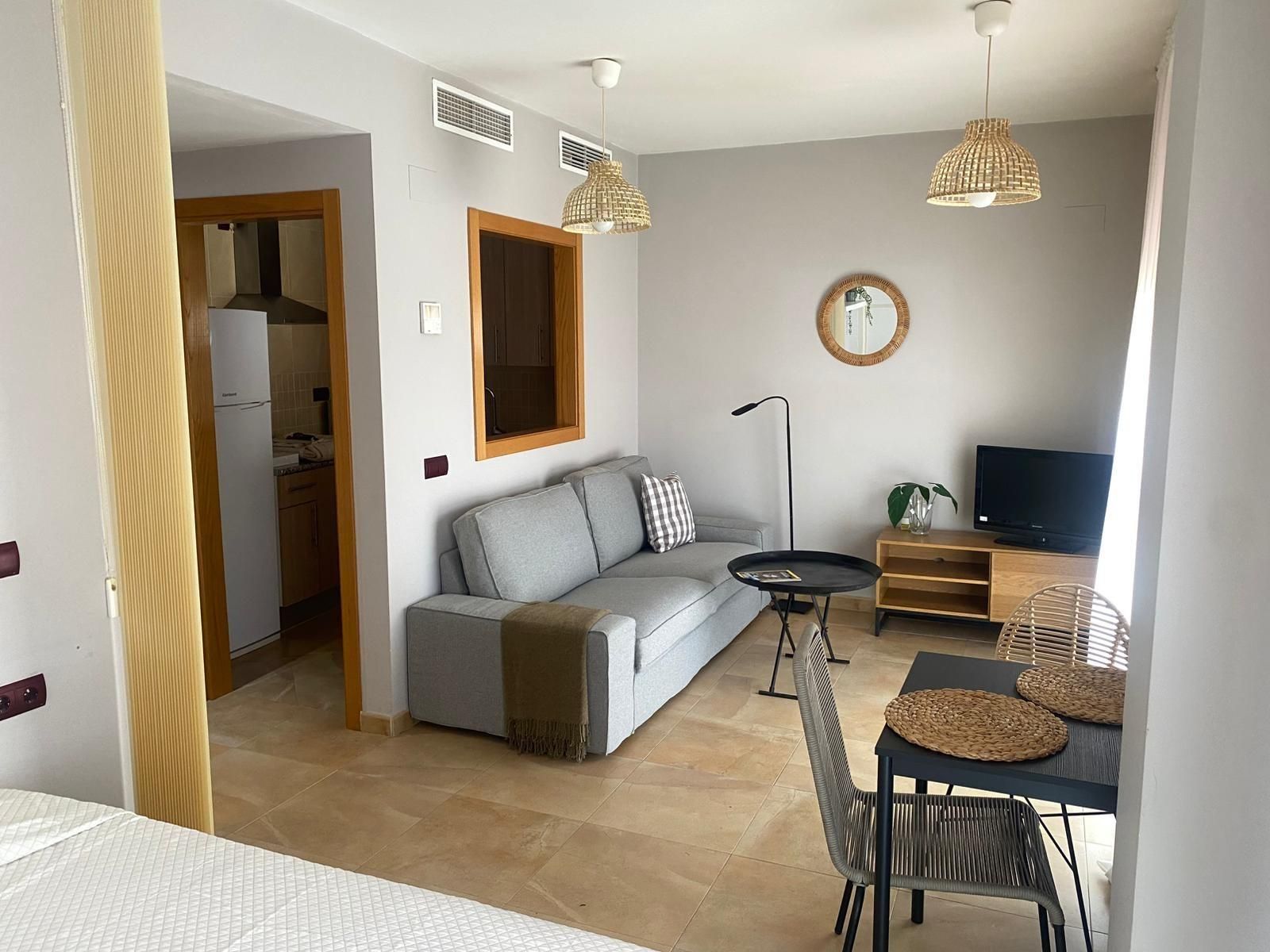 Sala d'estar de Apartament de lloguer en Málaga Capital amb Aire condicionat, Terrassa i Traster