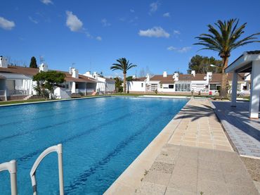 Adossat amb piscina en venda a Calle CAPADELLA DE LA 53