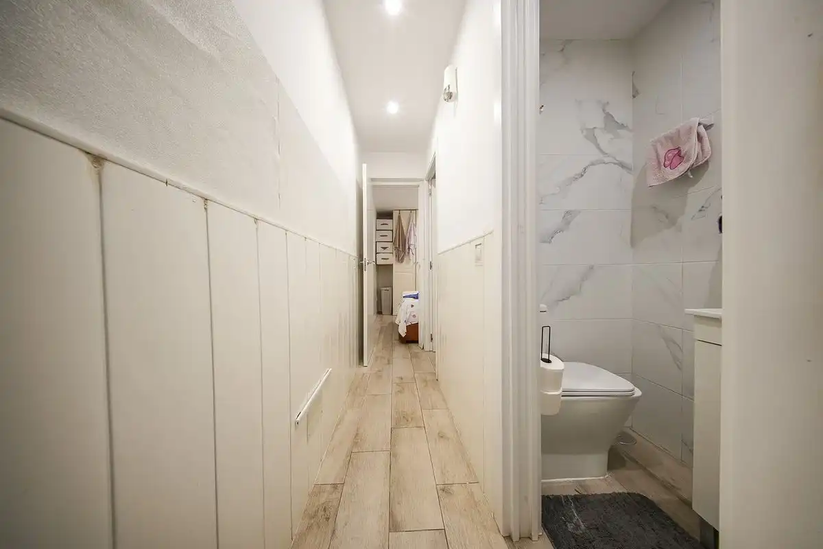 Bany de Planta baixa en venda en Madrid amb Calefacció