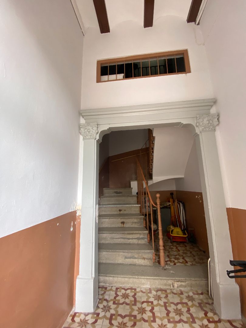 Wohnung zum Verkauf in  Valencia Capital mit Klimaanlage, Terrasse und Abstellraum