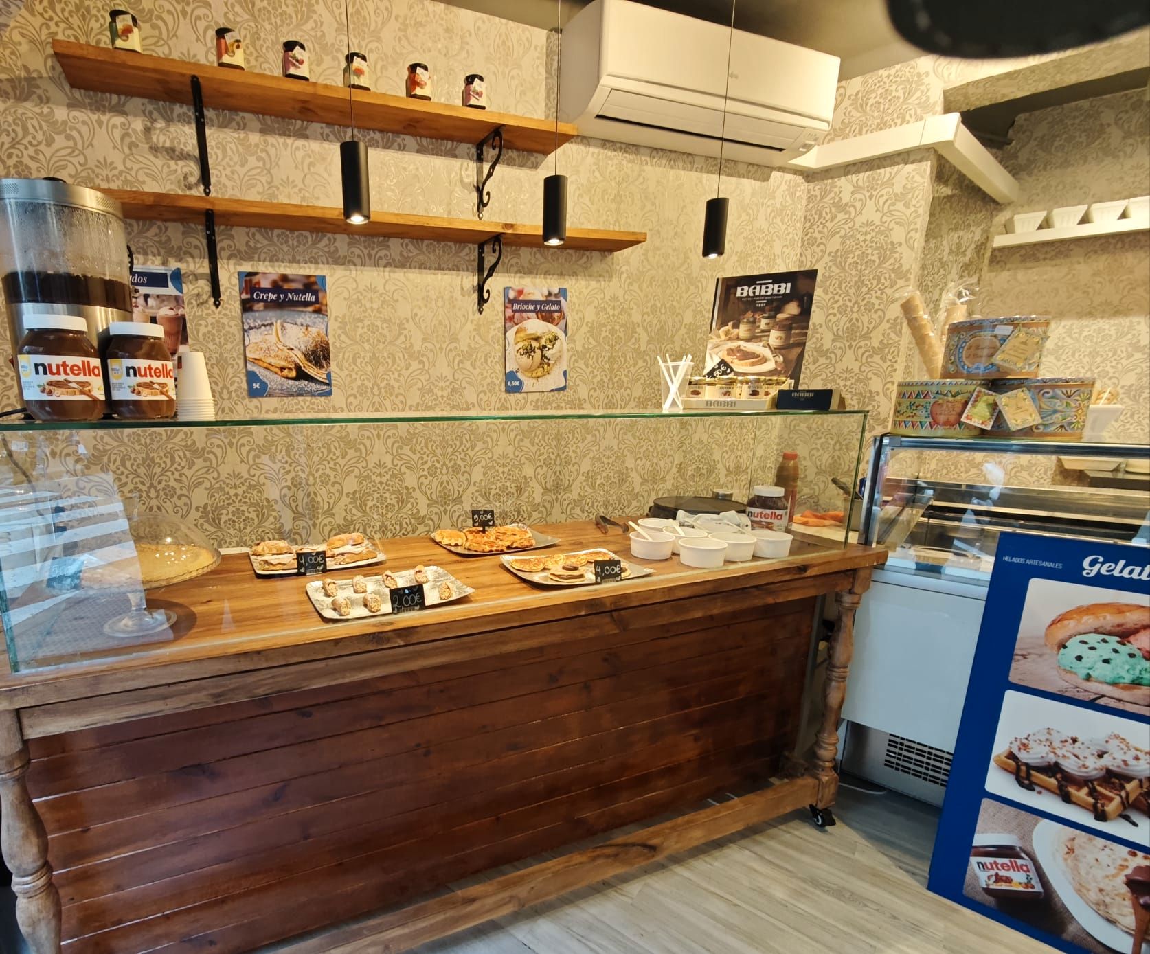 Local en traspaso en  Barcelona Capital con Aire acondicionado, Calefacción y Amueblado