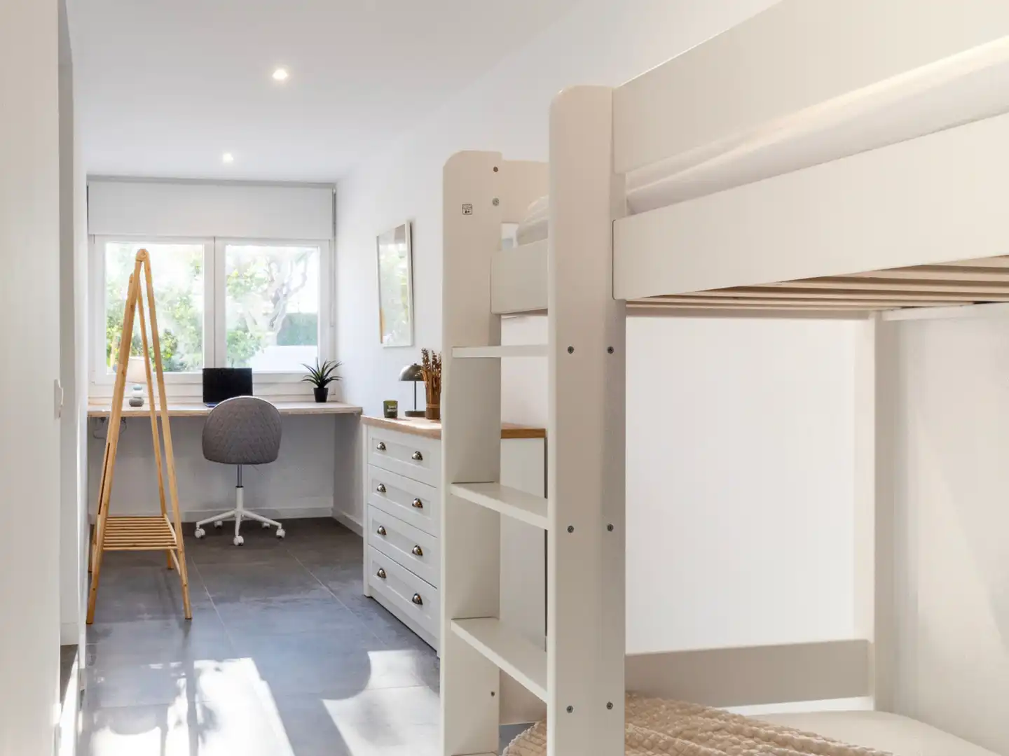 Schlafzimmer von Erdgeschoss zum Verkauf in Empuriabrava mit Klimaanlage, Heizung und Terrasse