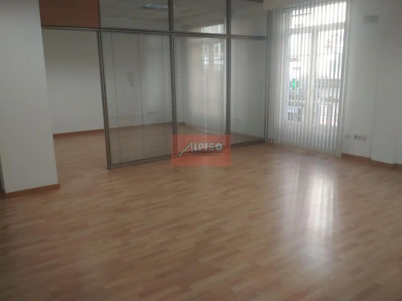 Oficina en venda en Ourense Capital  amb Calefacció