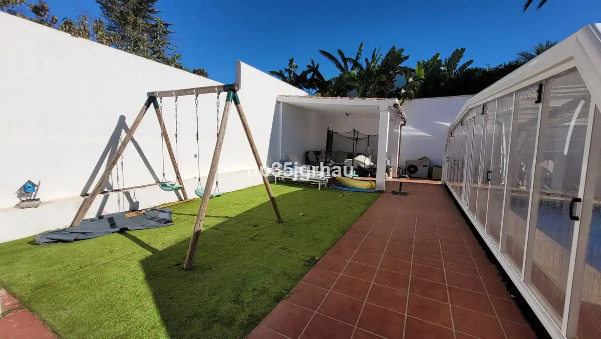 Villa mit Pool zum Verkauf in Avenida Benamara 15, imagen 24