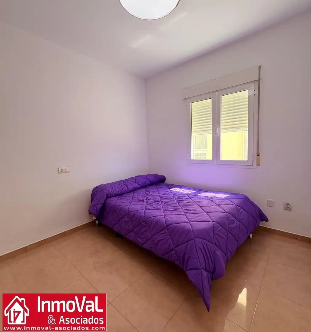 Habitación de Piso en venta en Garrucha con Calefacción y Amueblado