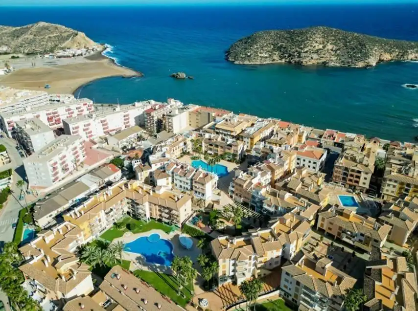 Außenansicht von Wohnung zum Verkauf in Mazarrón mit Klimaanlage, Balkon und Gemeinschaftspool