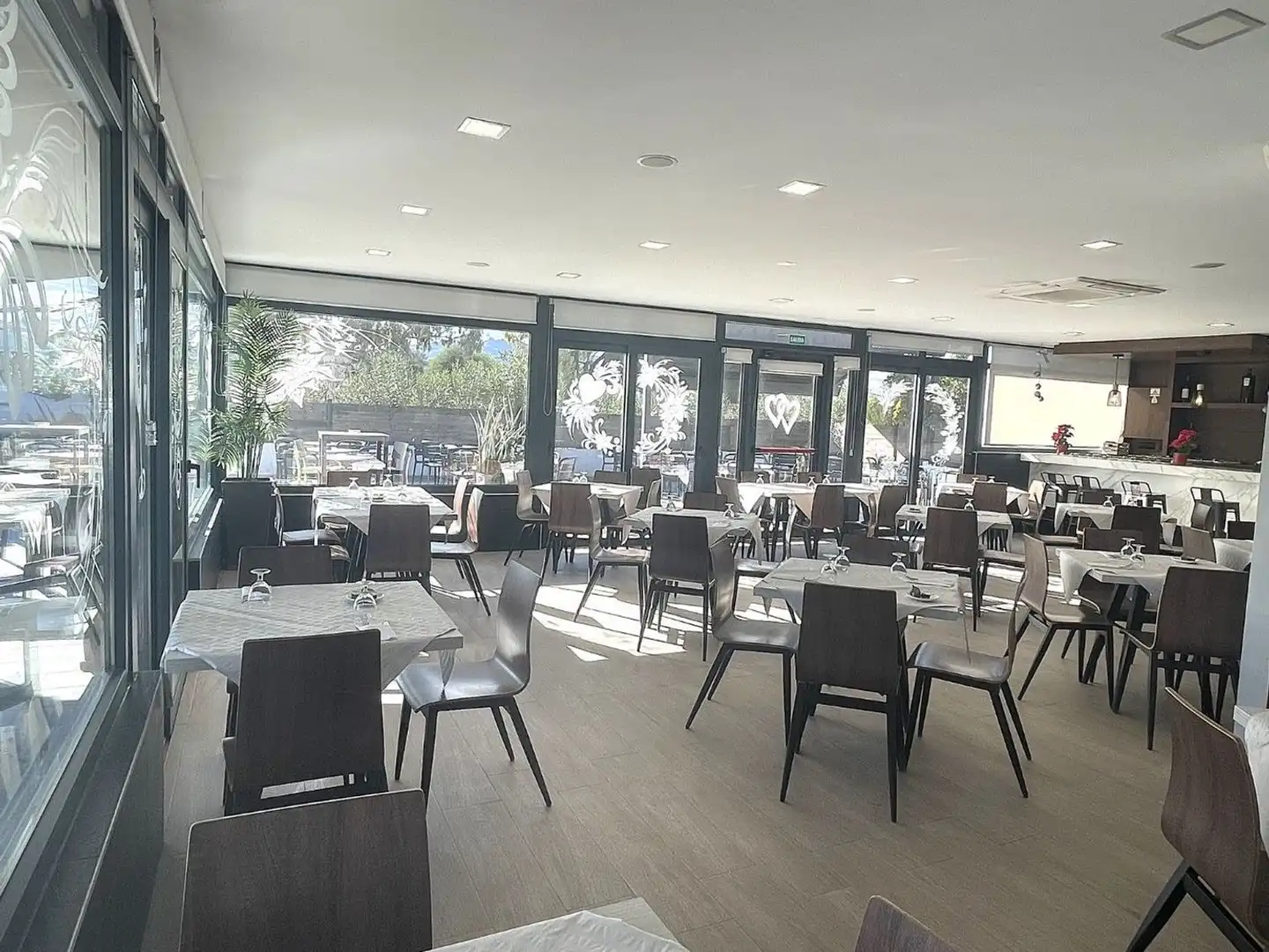 Commercial properties for sale in Garrucha  with Air Conditioner and Furnished