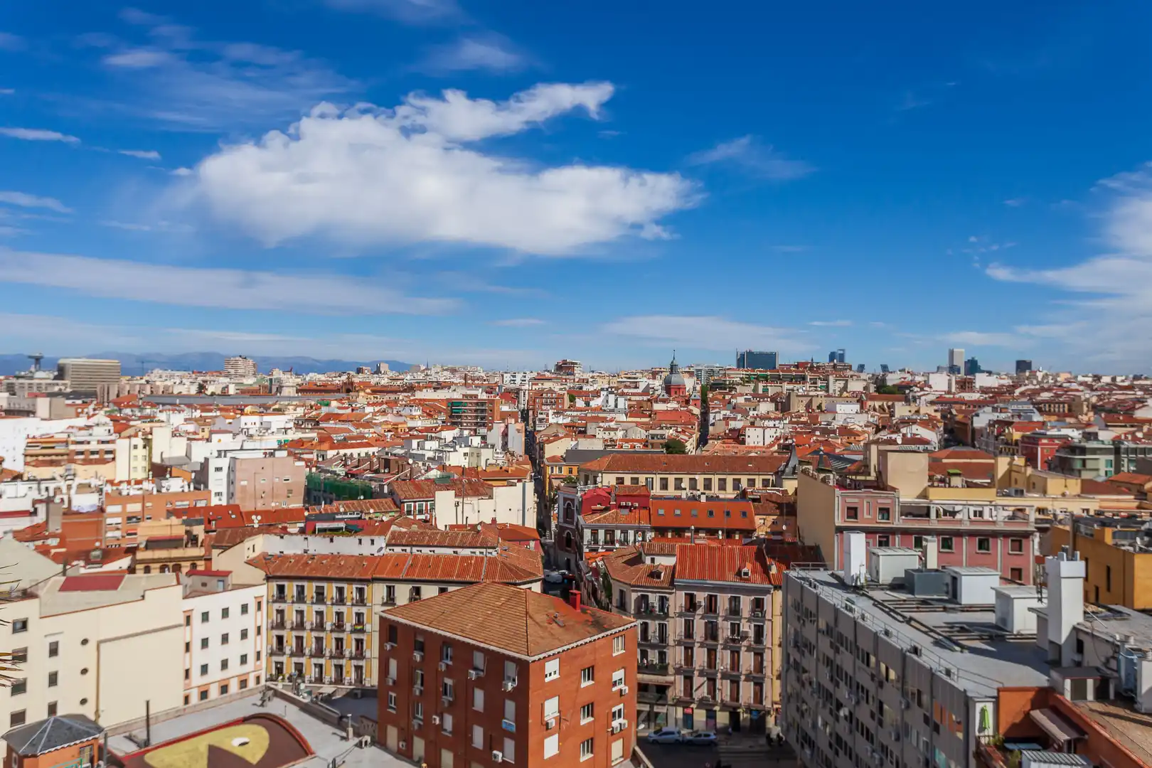 Vista exterior de Apartament en venda en Madrid amb Aire condicionat, Calefacció i Piscina