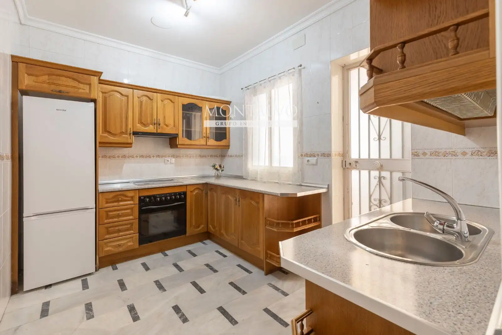 Küche von Wohnung zum Verkauf in Atarfe