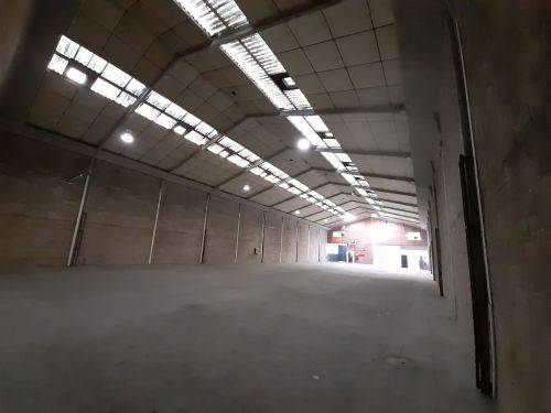 Nave industrial en Venta en Calle Luis Buñuel en El Bercial