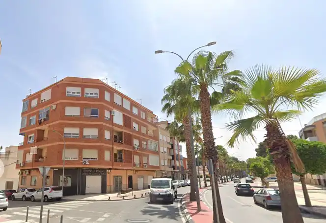 Flat with lift for sale in Calle Reyes Católicos 11, imagen 2
