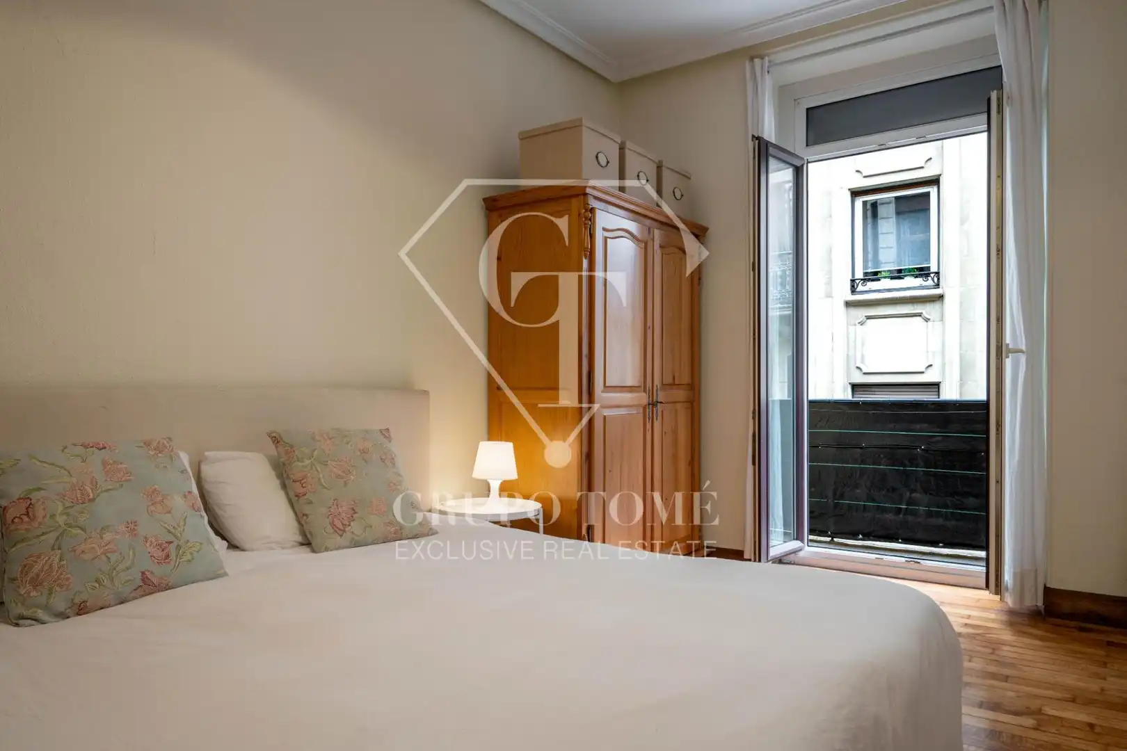 Habitación de Piso en venta en Donostia - San Sebastián  con Calefacción, Amueblado y Balcón