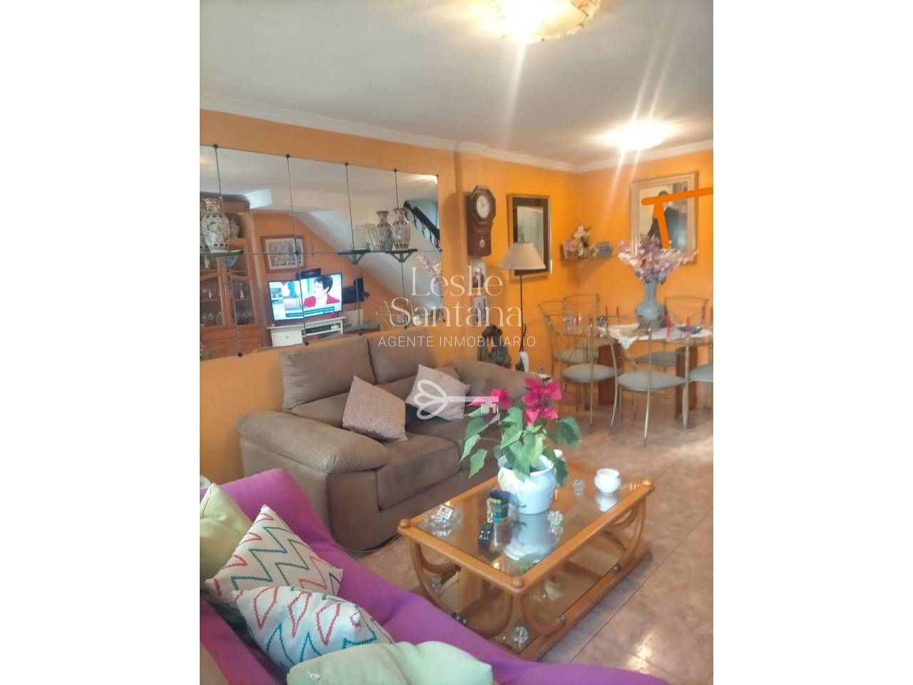 Sala d'estar de Dúplex en venda en La Oliva amb Moblat