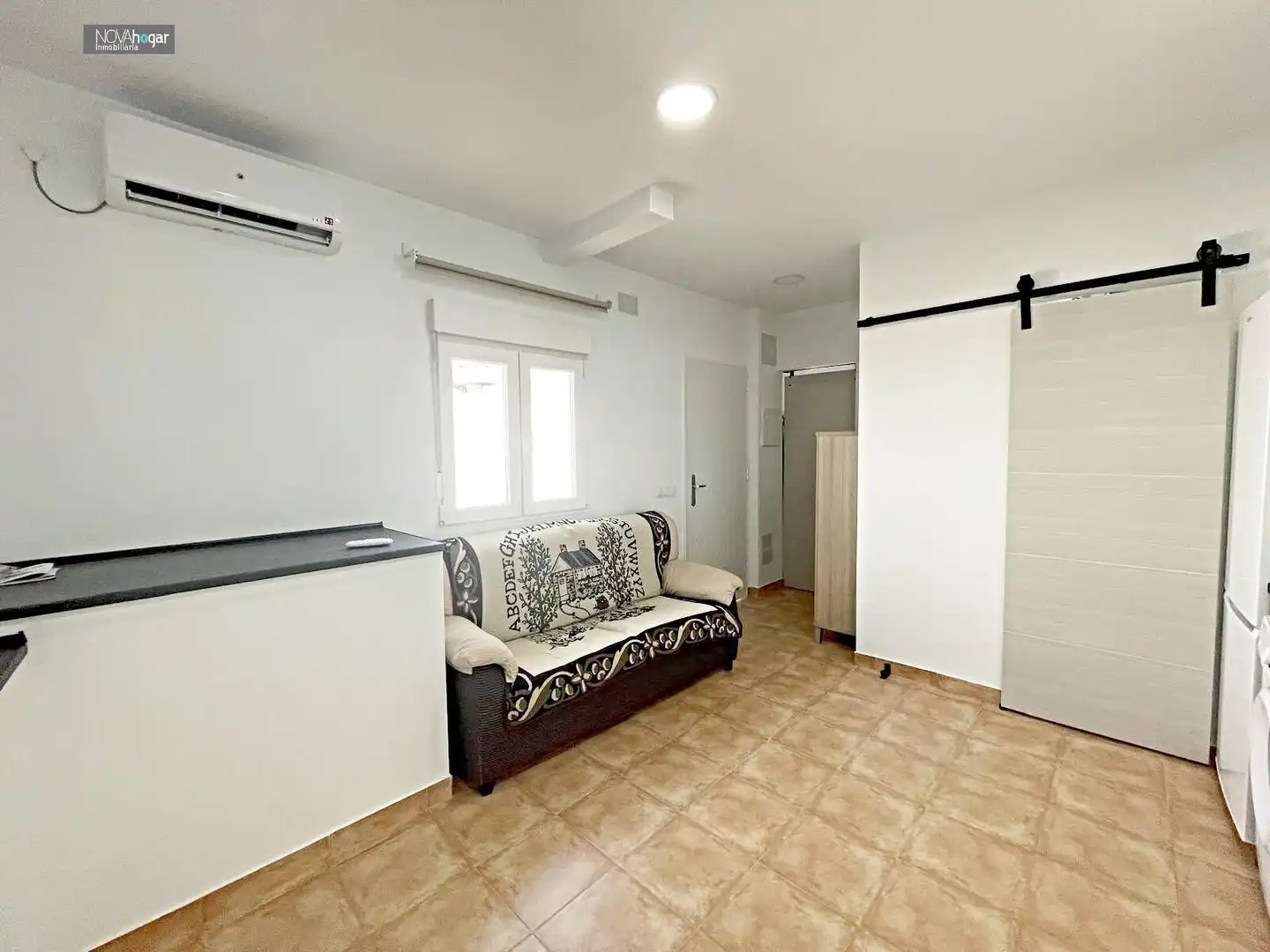 Habitación de Piso de alquiler en Málaga con Aire acondicionado, Calefacción y Amueblado