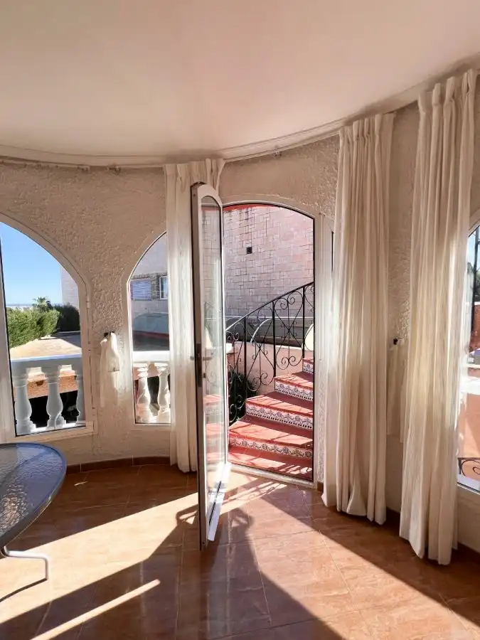 Casa adosada en venta en Torrevieja con Calefacción, Jardín privado y Terraza