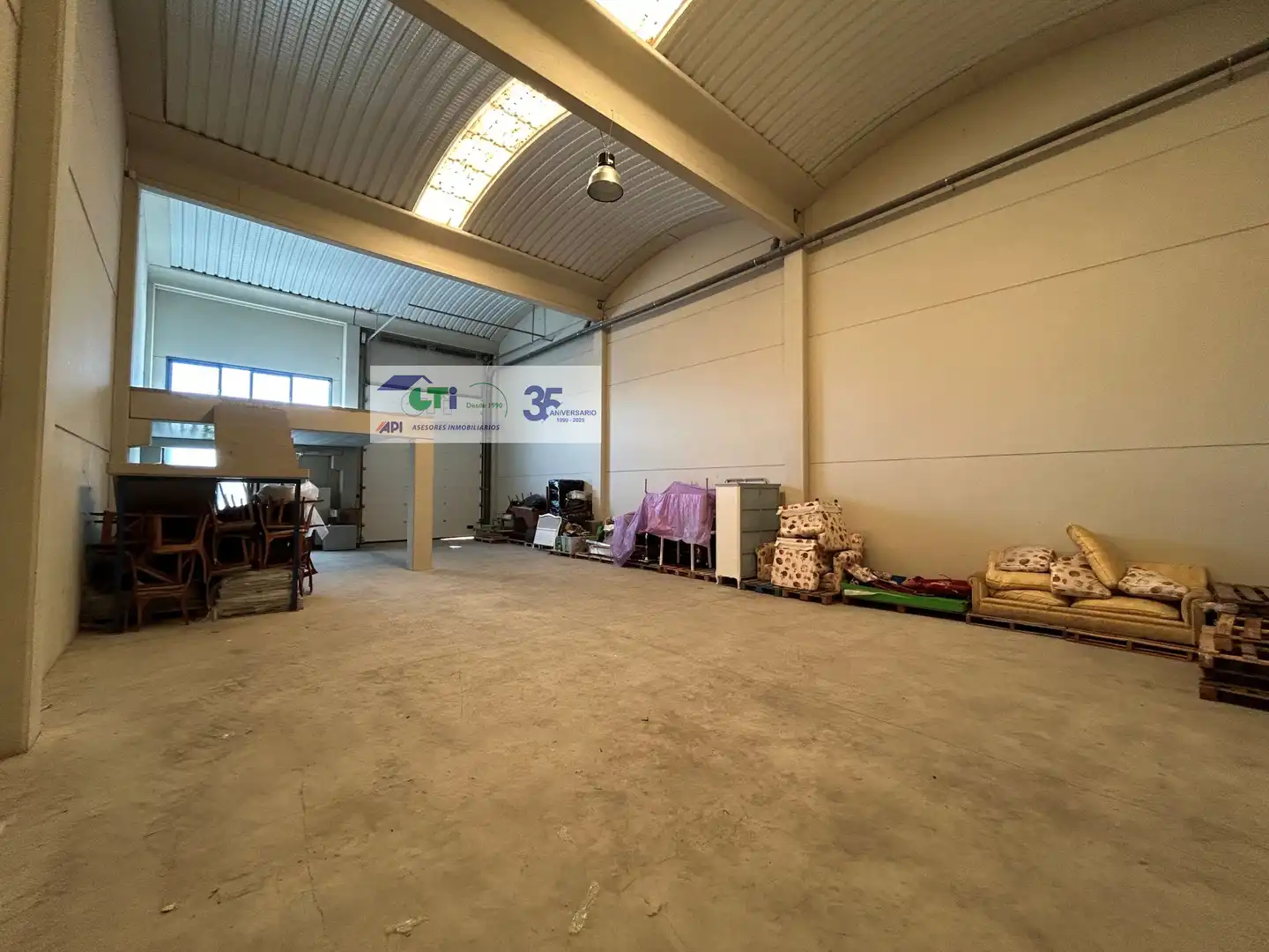 Nave industrial en venta en Zaragoza