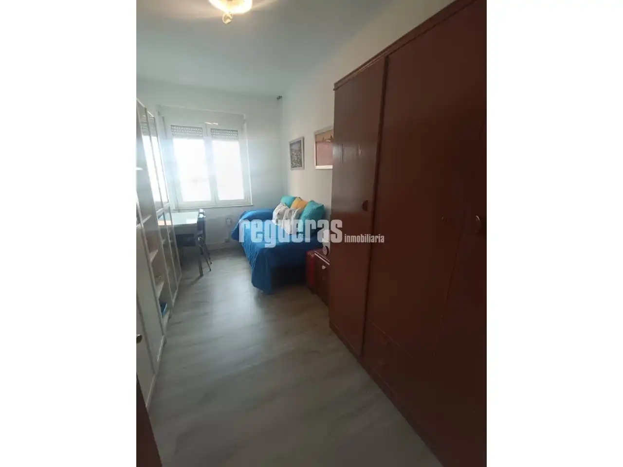 Habitación de Piso en venta en Avilés con Calefacción y Amueblado