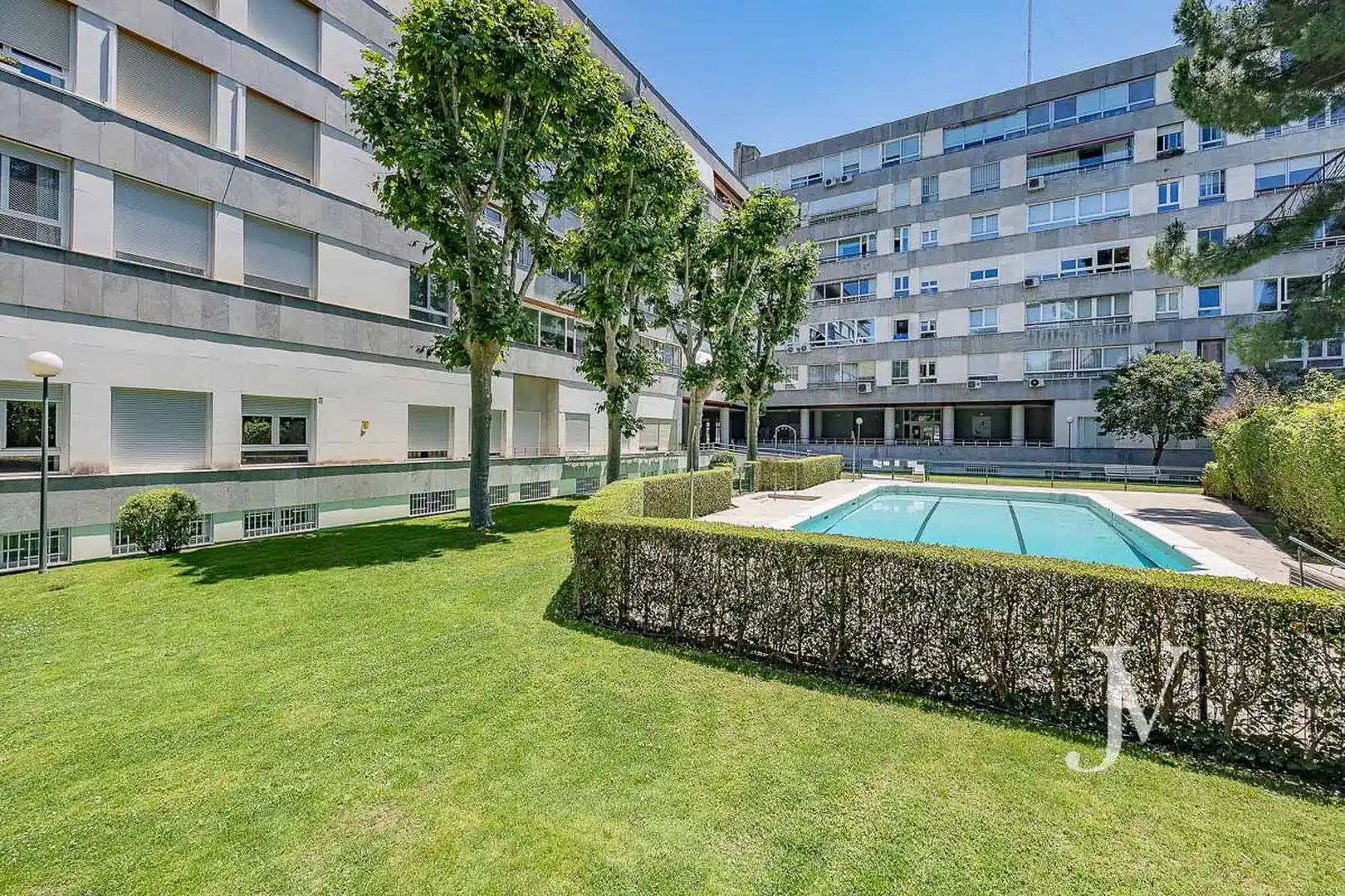 Exterior view of Office for sale in Madrid  with Air Conditioner, Heating and Internet
