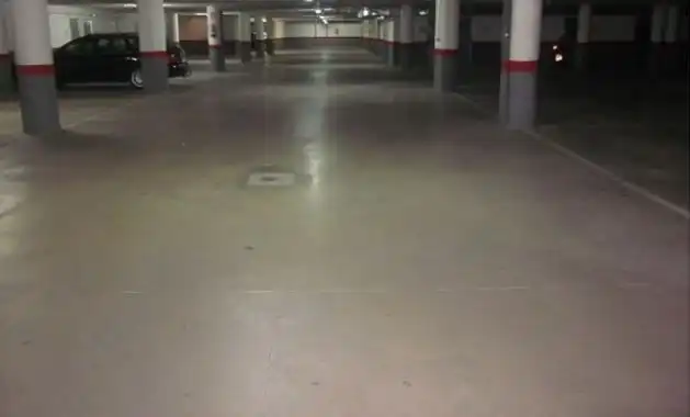 Aparcamiento con ascensor en venta en C/ De los Novios, imagen 3