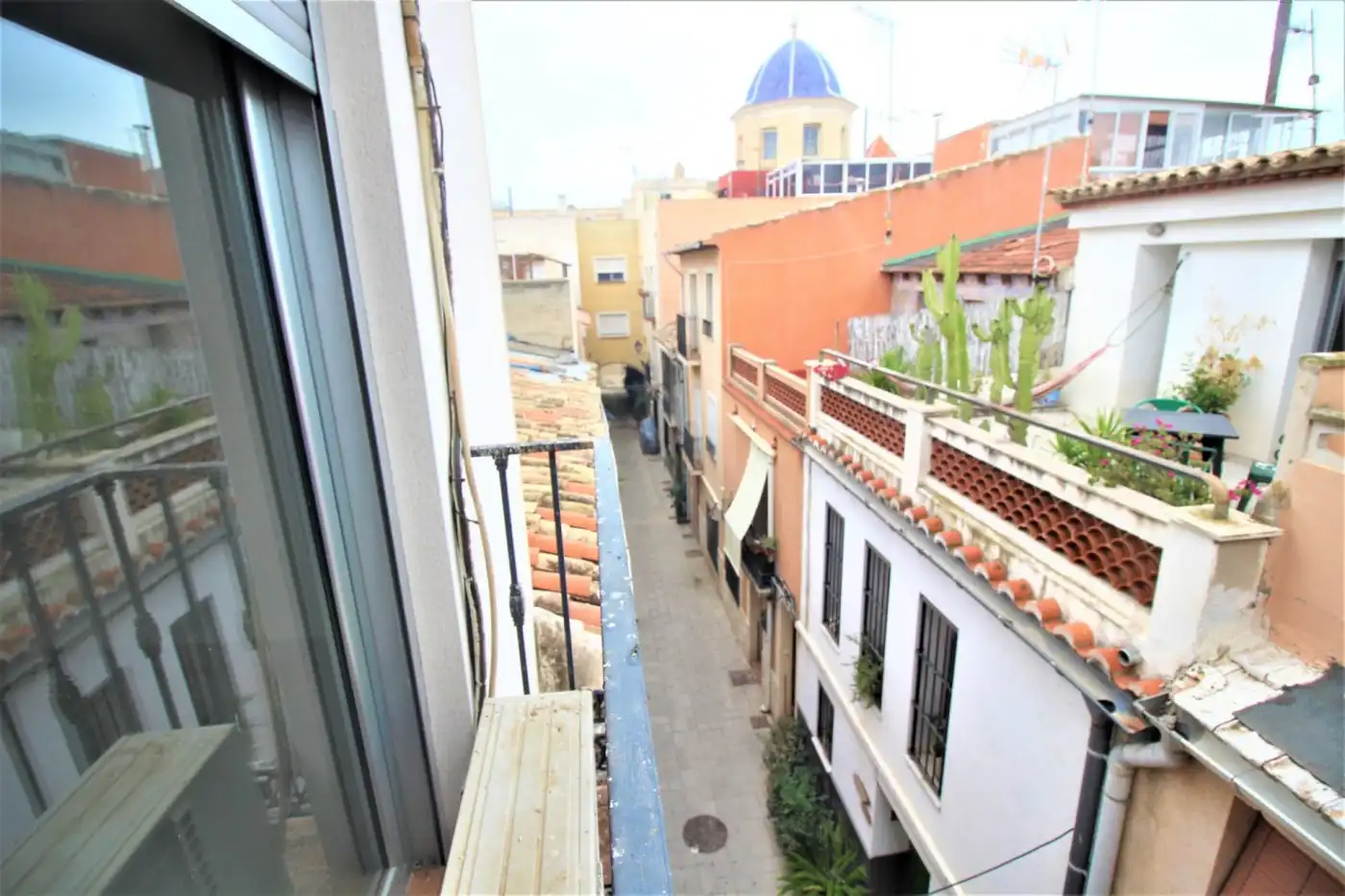 Vista exterior de Dúplex en venta en Alicante / Alacant con Aire acondicionado, Terraza y Balcón