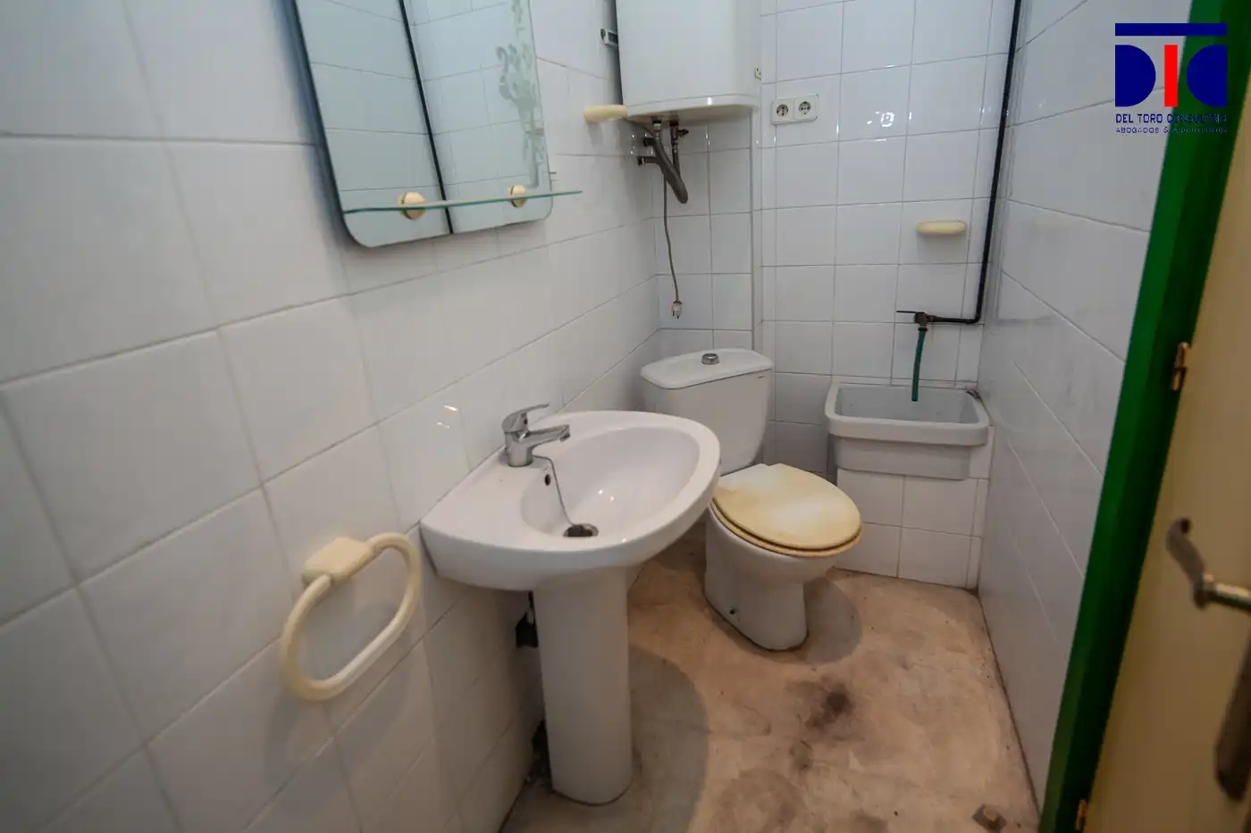 Baño de Piso en venta en Sevilla con Aire acondicionado y Internet