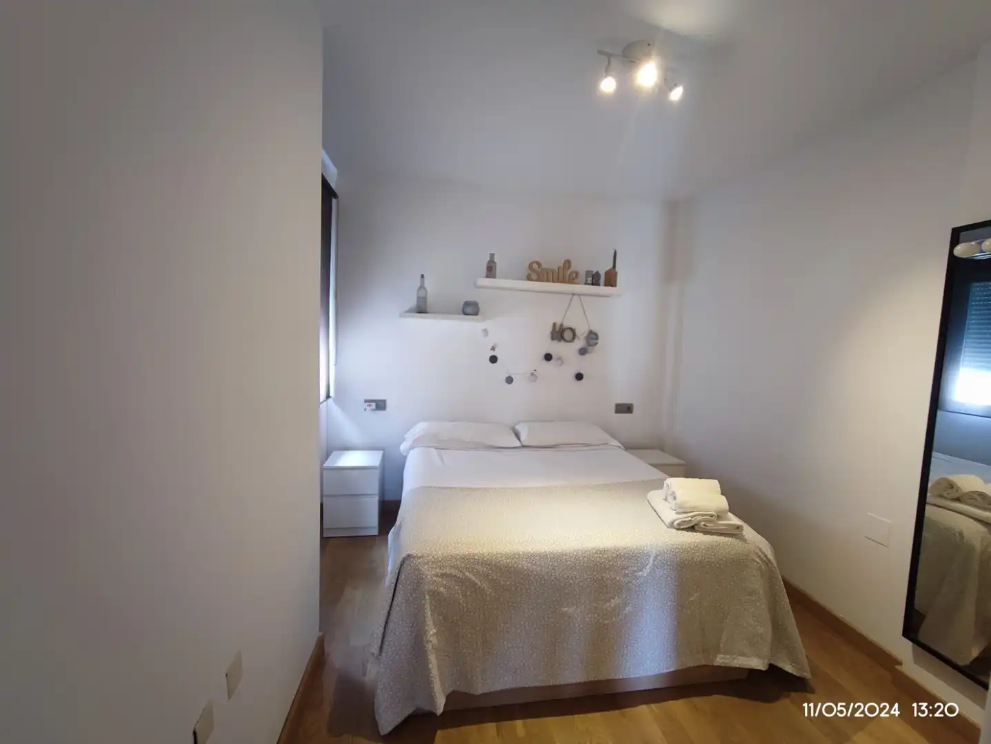Schlafzimmer von Dachboden zur Miete in Santa Pola mit Klimaanlage, Heizung und Terrasse