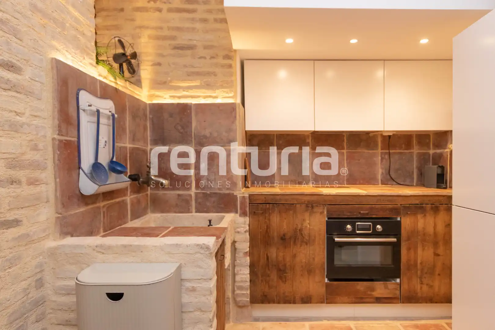 Kitchen of Flat for rent in Valencia  with Air Conditioner, Heating and Furnished