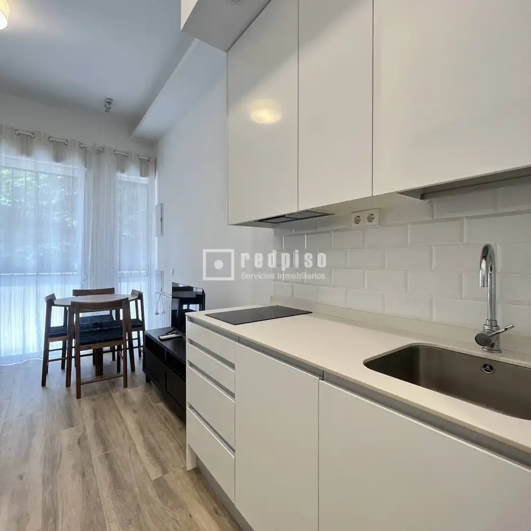 Küche von Wohnung zur Miete in Madrid mit Klimaanlage, Heizung und Privatgarten