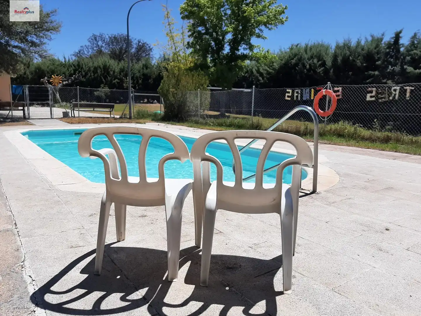 Schwimmbecken von Haus oder Chalet zum Verkauf in Maello