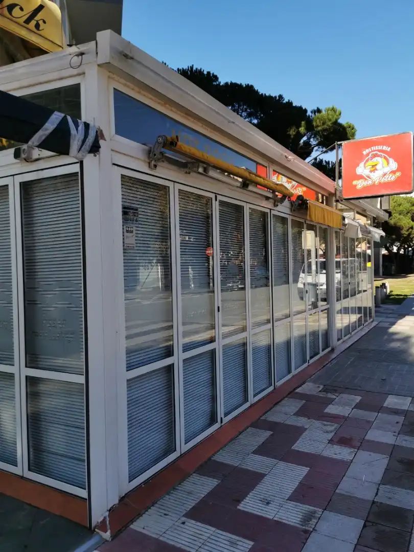Local comercial en traspàs a Els Pins, imagen 19