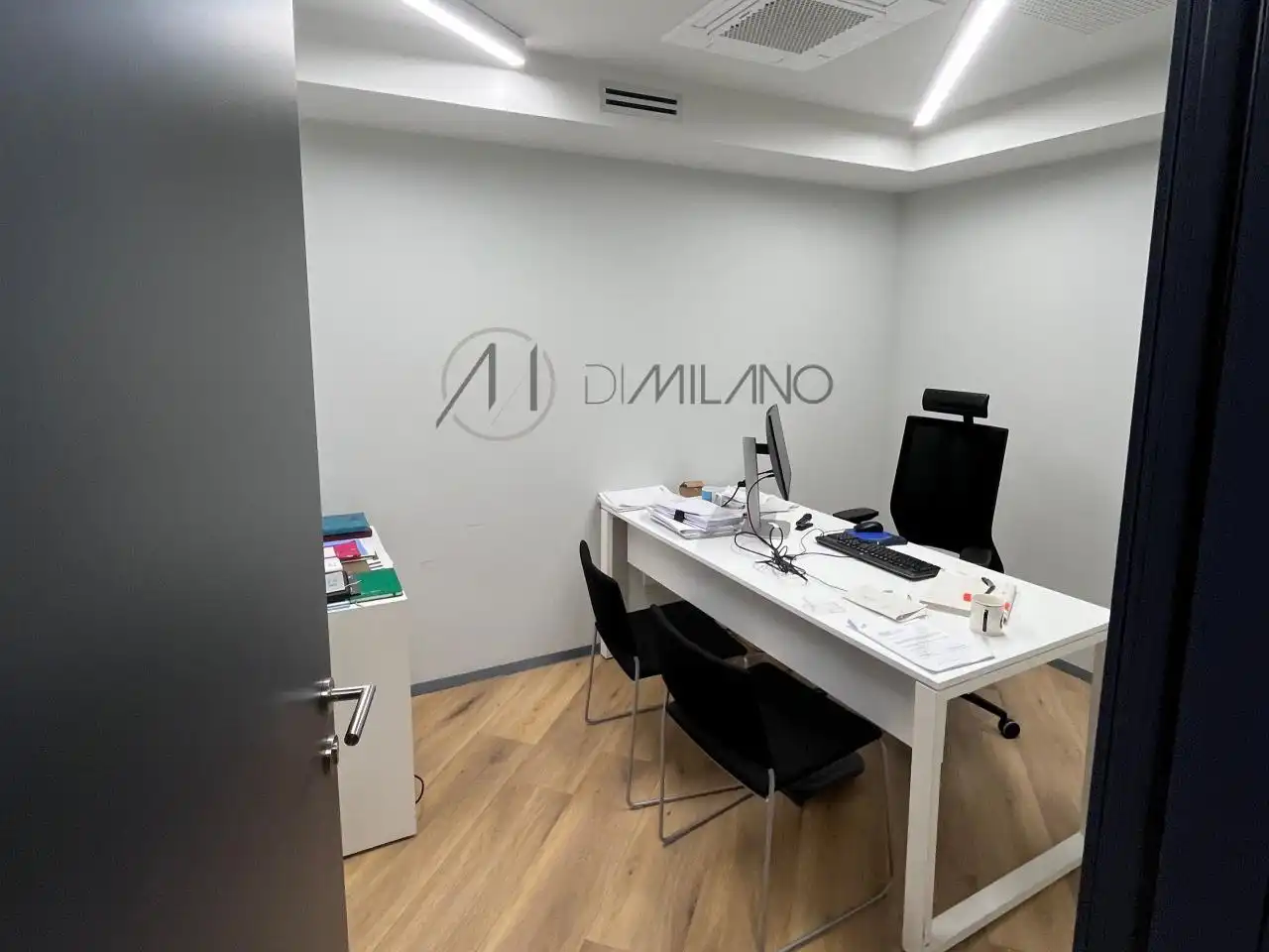 Local comercial de lloguer a Plaza de Compostela, imagen 4