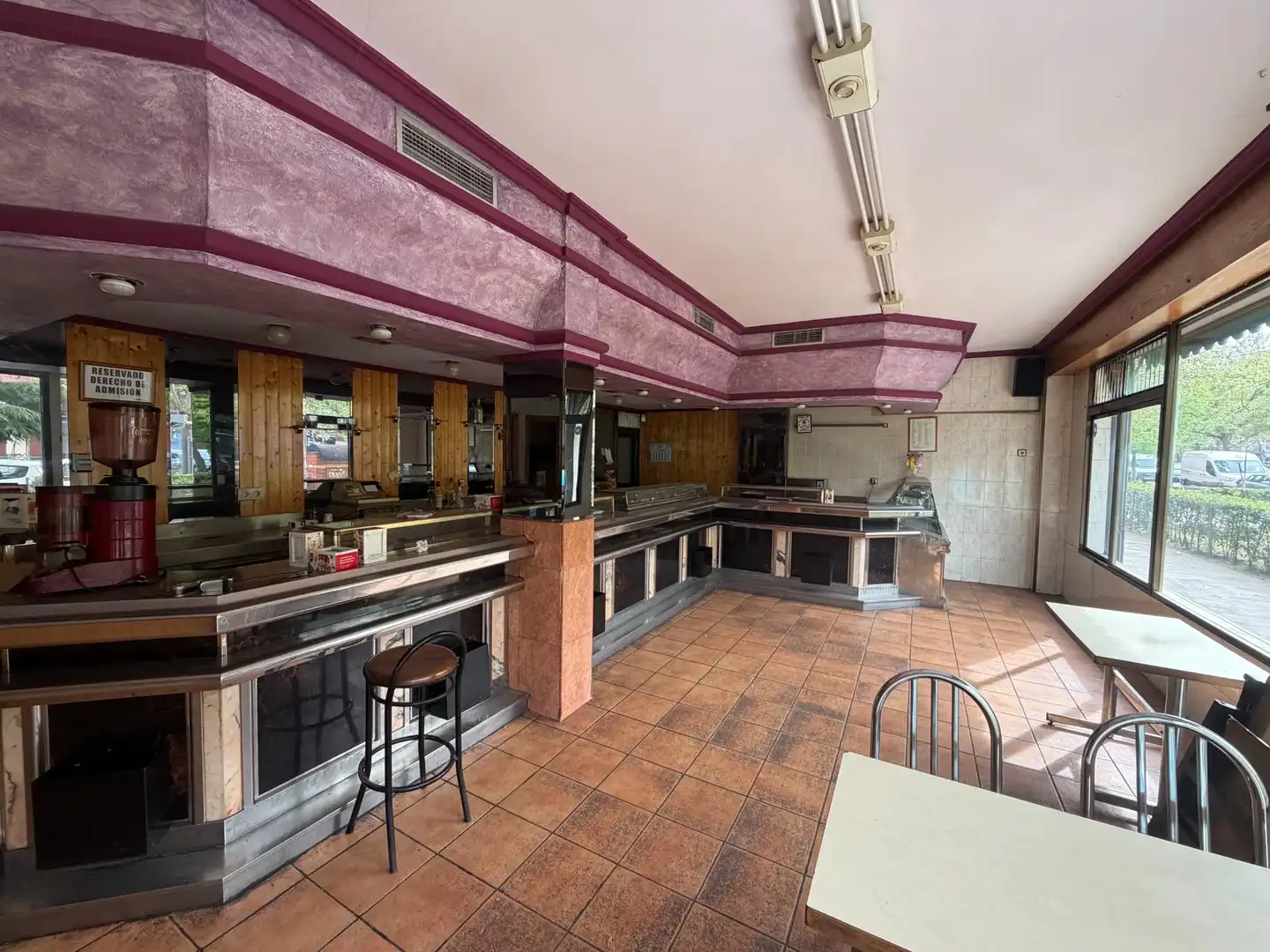 Local de alquiler en Avenida de Pablo Neruda, Palomeras Sureste