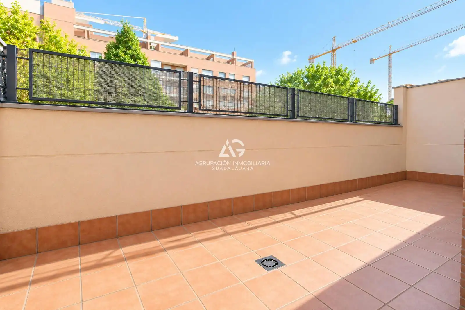 Flat with lift for sale in FRESNEDA