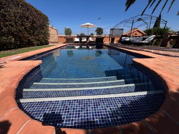 Casa con piscina en venta en Calle OPORTO