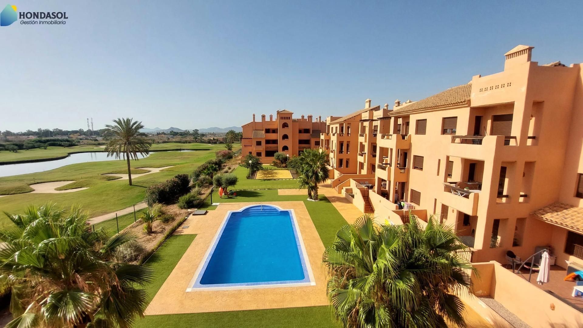 Vista exterior de Àtic en venda en Los Alcázares amb Aire condicionat, Calefacció i Jardí privat