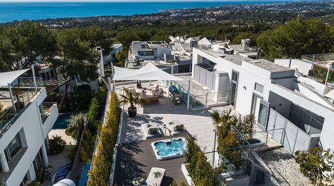 Casa adosada reformada con piscina privada, solárium en la azotea, jacuzzi y vistas panorámicas en Sierra Blanca., imatge 2
