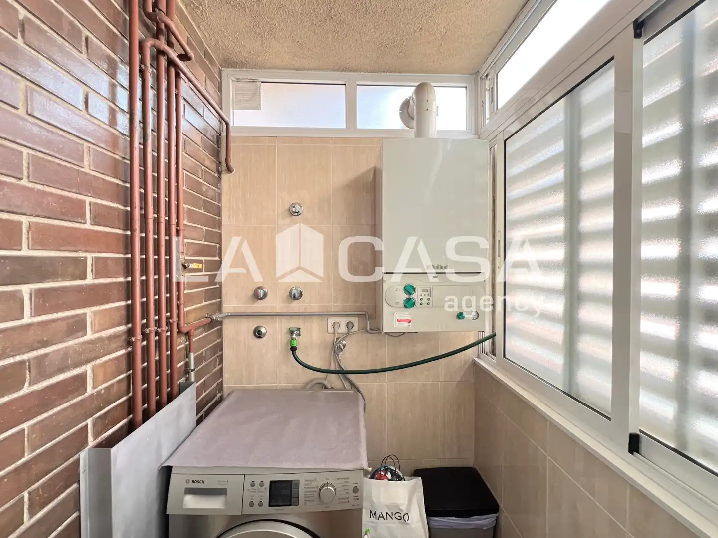 Piso en venta en Badalona con Calefacción, Terraza y Trastero