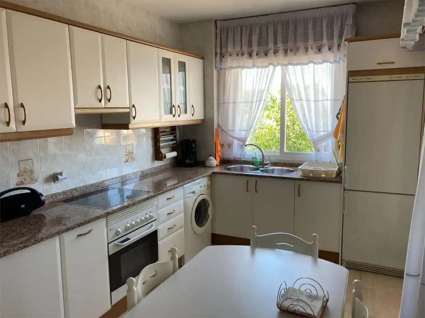 Cocina de Casa o chalet en venta en Monfarracinos con Jardín privado y Amueblado