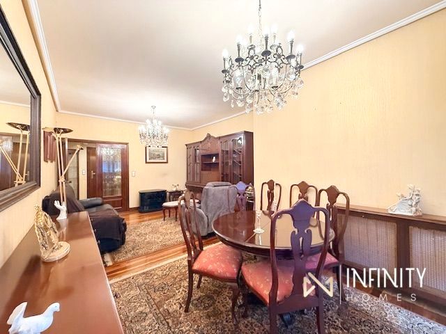 Menjador de Pis en venda en Bilbao  amb Calefacció i Terrassa